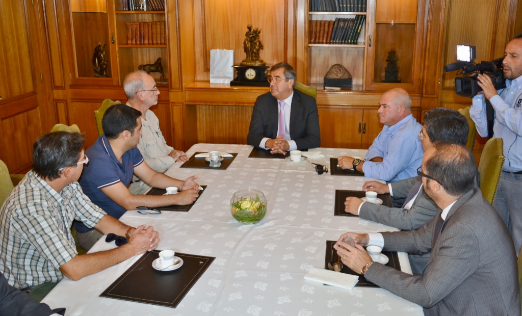 Ministros del Tribunal Ambiental se reunieron con rector de la Universidad de Talca