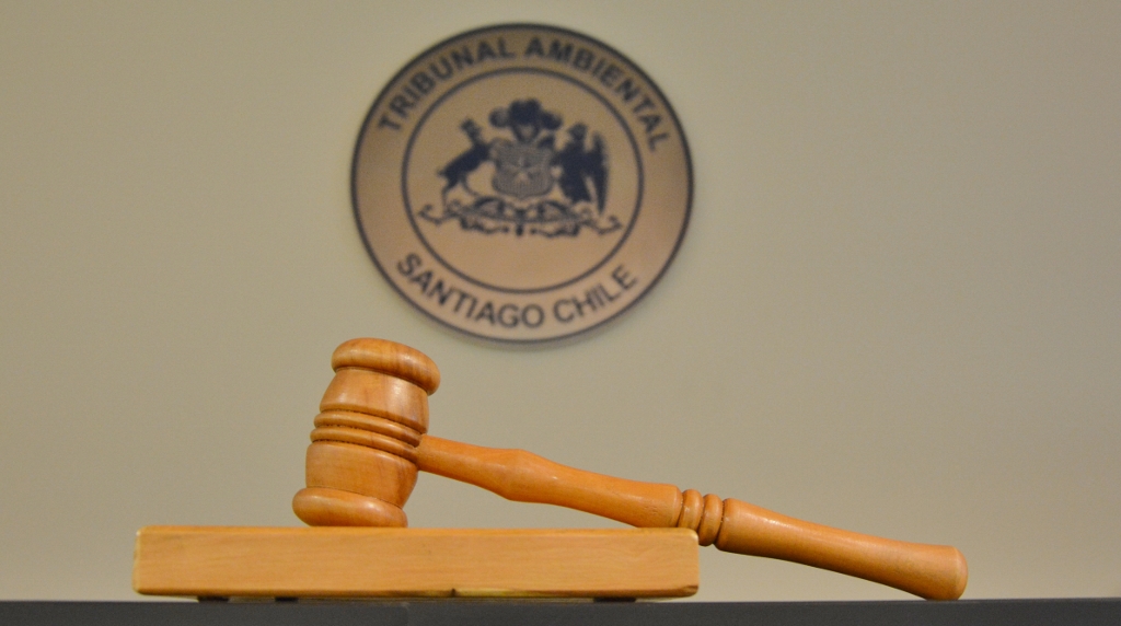 A casi un año del incendio: Tribunal Ambiental de Santiago autorizó nueva clausura temporal parcial del Relleno Sanitario Santa Marta