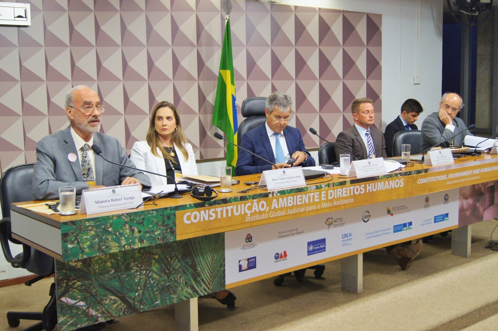 Ministro Rafael Asenjo expuso en el “Coloquio Regional Judicial sobre  Constitución, Medio Ambiente y Derechos Humanos” realizado en Brasil