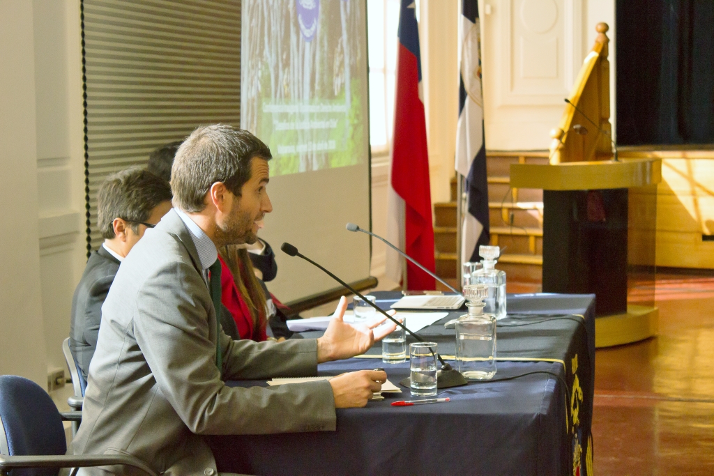 Conferencia reunió a los tres tribunales ambientales: Ministro Presidente, Alejandro Ruiz, expuso en lanzamiento del Diplomado en Derecho Ambiental de la PUCV