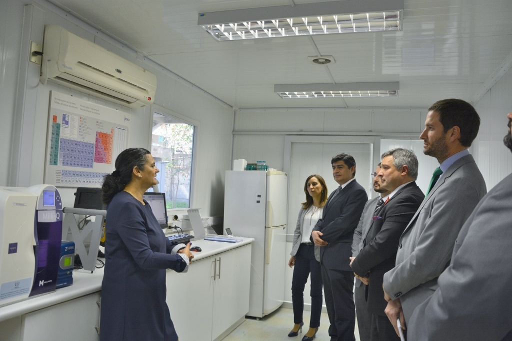 Delegación de ministros y profesionales de los tres Tribunales Ambientales visitó Laboratorio de Criminalística de la PDI