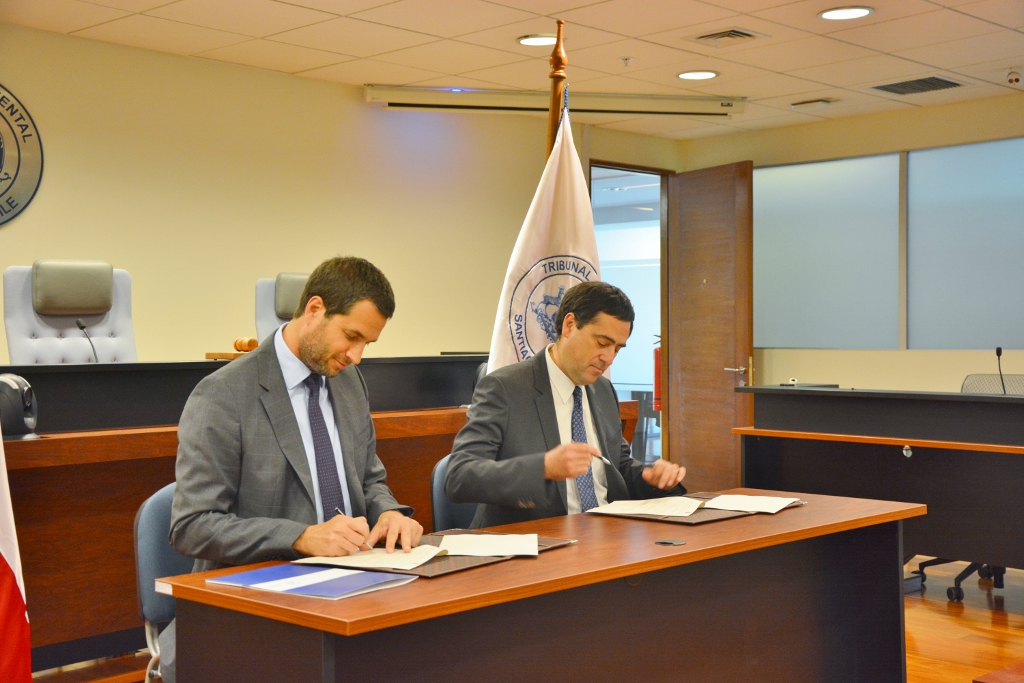 Tribunal Ambiental y Facultad de Derecho de la P. Universidad Católica de Valparaíso suscribieron convenio de colaboración
