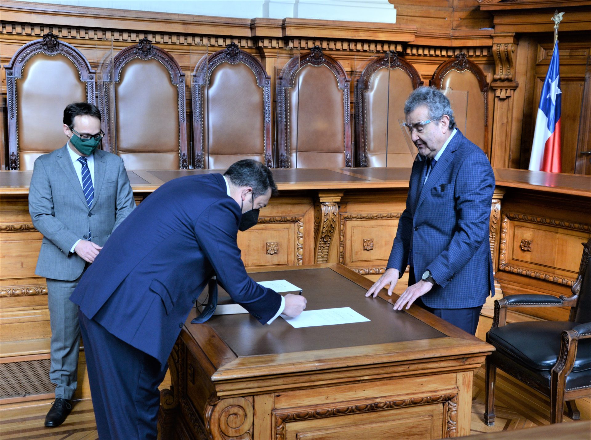Cristián López Montecinos juró como ministro suplente en Ciencias del Segundo Tribunal Ambiental