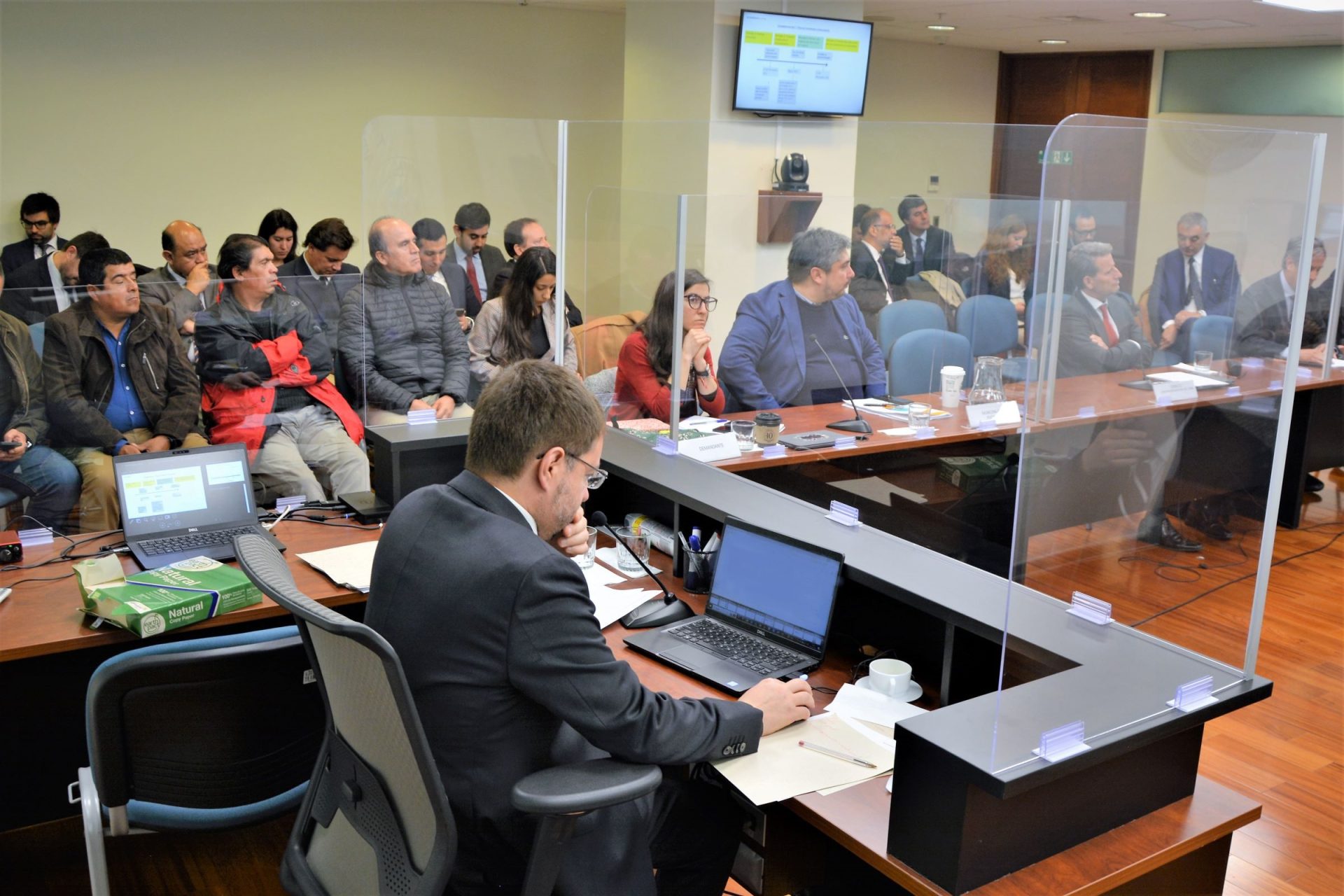 Tribunal dejó en estado de dictar sentencia la demanda por daño ambiental de bahía de Quintero-Puchuncaví