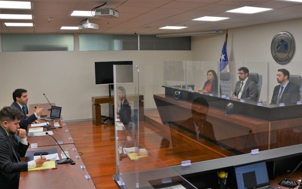 Tribunal realizó audiencia en reclamación contra procedimiento sancionatorio que culminó con multa de 35 UTA a obra de construcción de edificio en Santiago