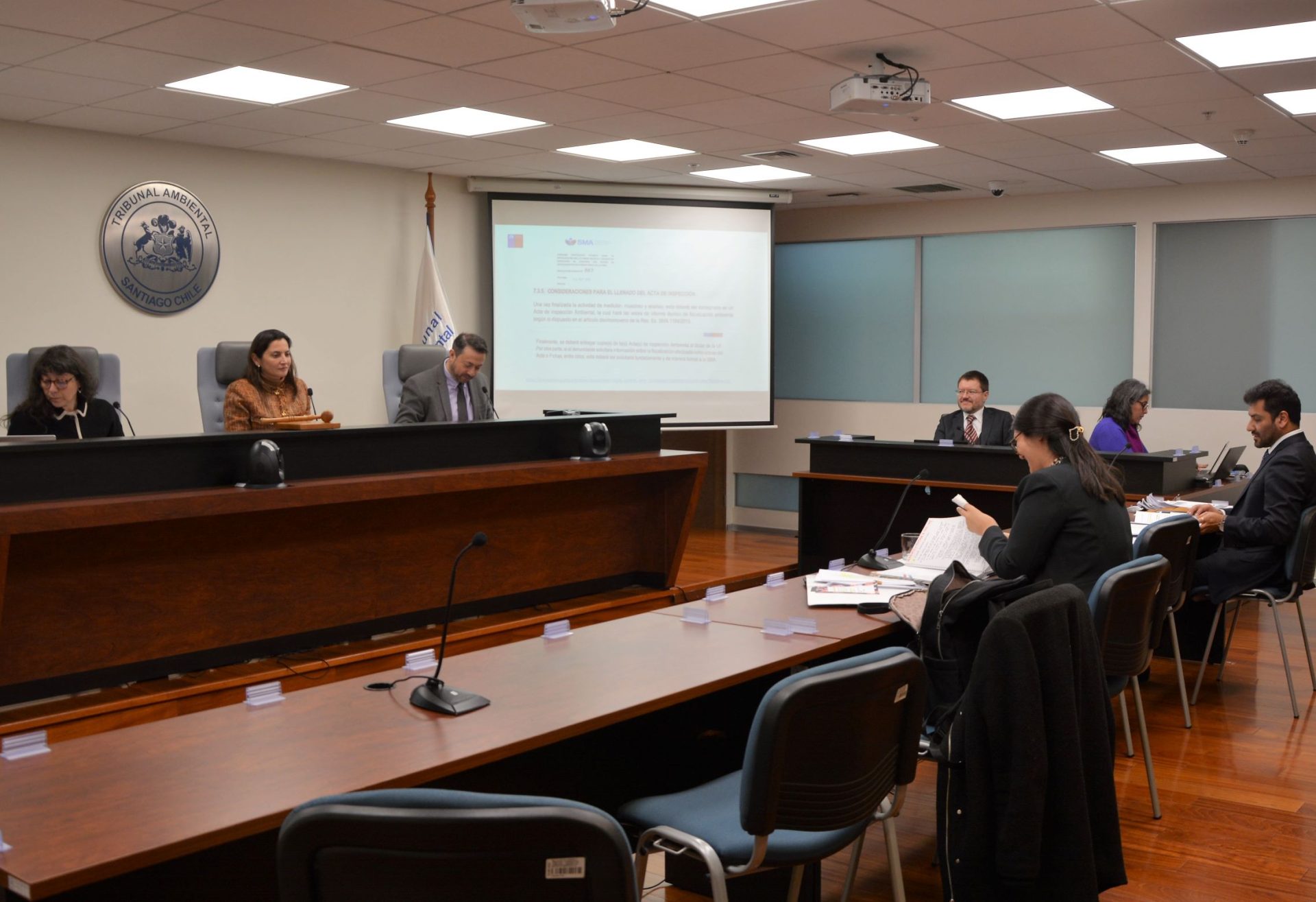 Se realizó audiencia en reclamación que busca anular multa de 170 UTA aplicada a faena de demolición en la comuna de Providencia