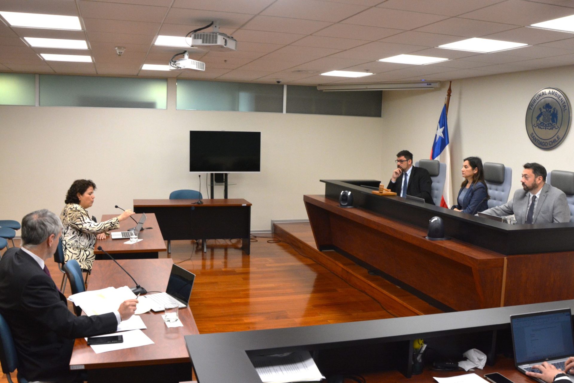 Tribunal realizó audiencia en reclamación de empresa Molymet que busca anular resolución que la obliga a ejecutar plan de retiro de asbesto en terrenos de EFE en San Bernardo