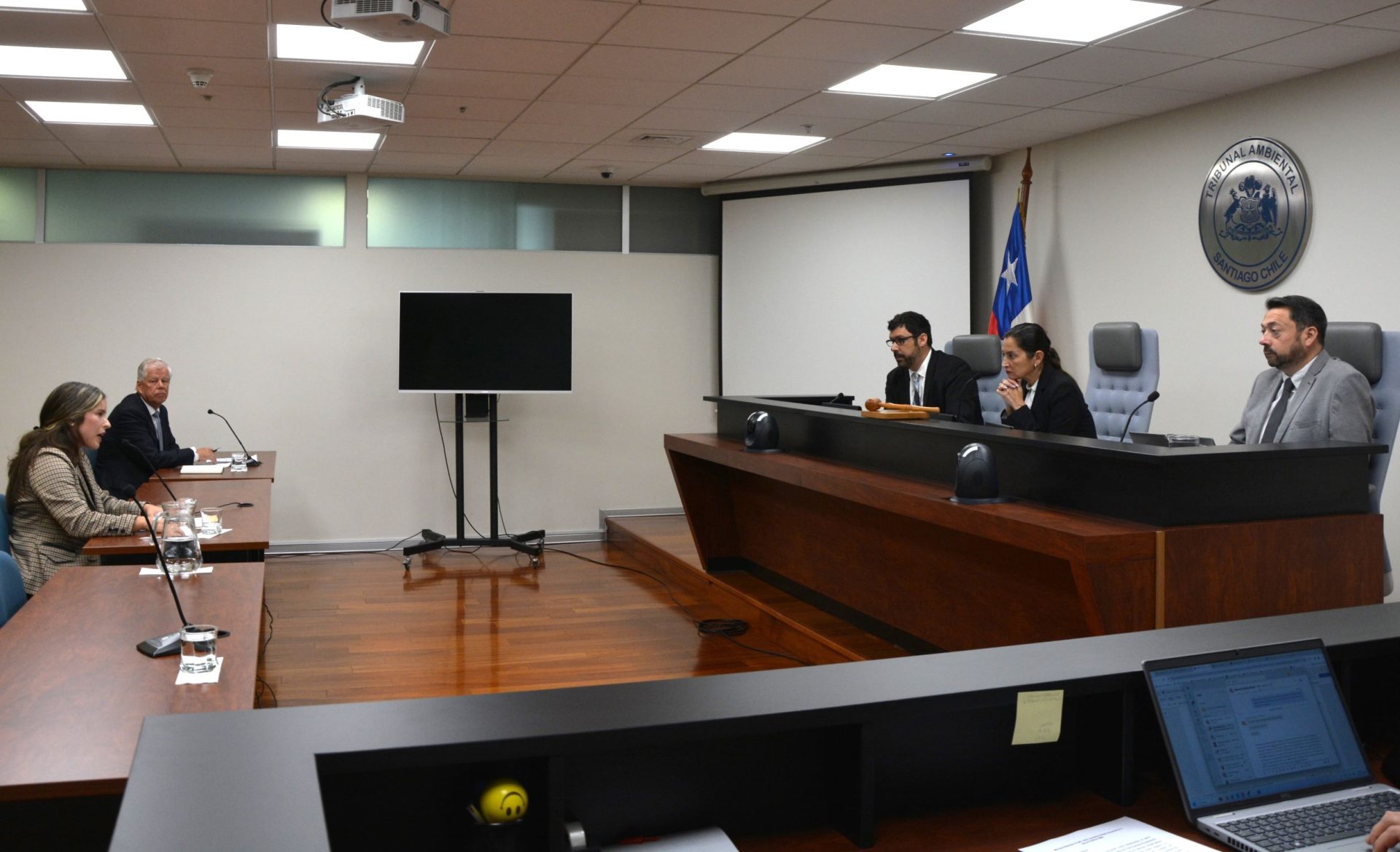 Tribunal escuchó alegatos en reclamación de vecinos de San Miguel que buscan anular aprobación ambiental de tres torres de departamentos en esa comuna