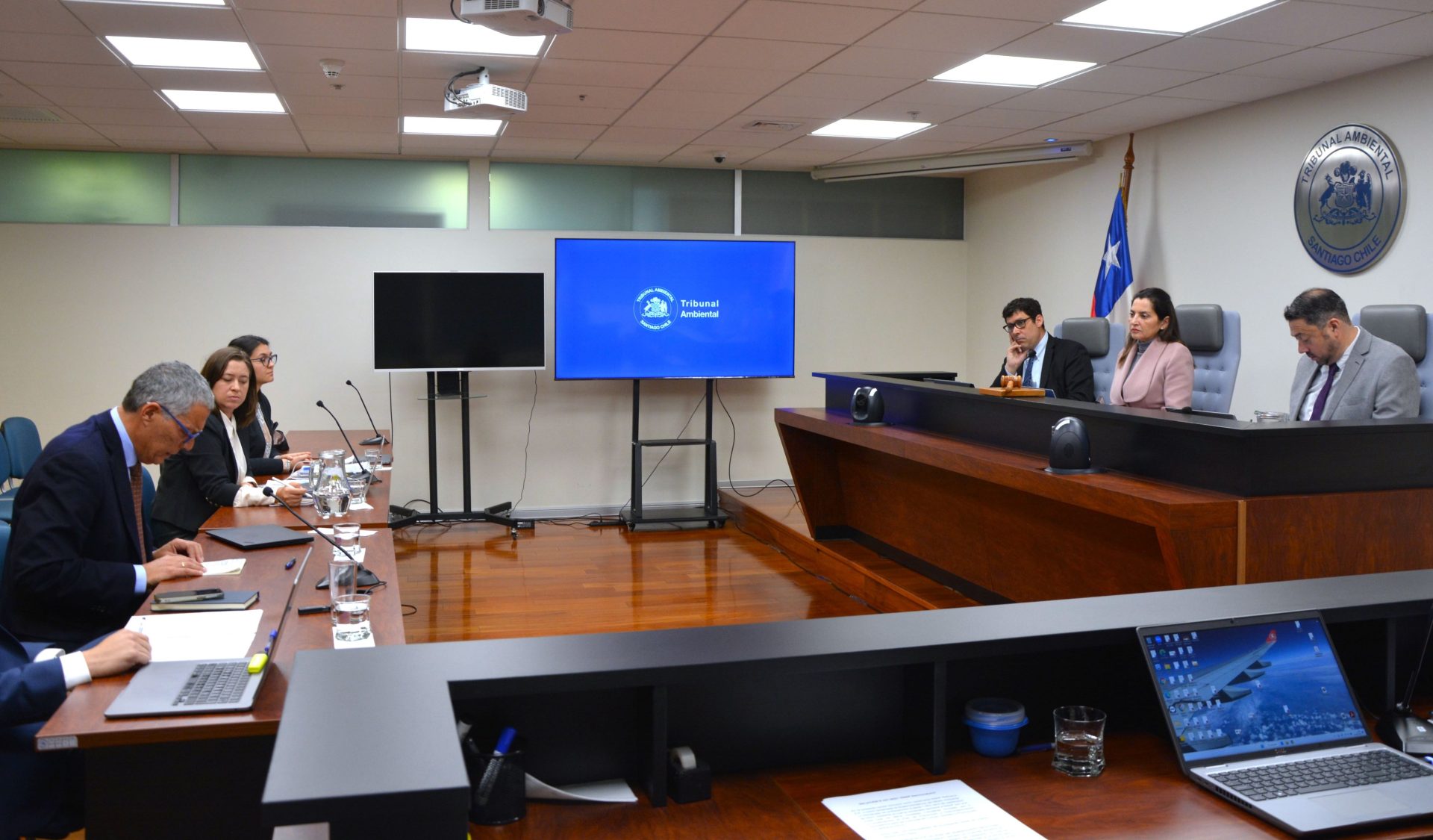 Tribunal realizó audiencia en reclamación Enap Refinerías que pretende dejar sin efecto la resolución de la SMA que aprobó la propuesta metodológica para la medición de emisiones de la planta ubicada en Concón,