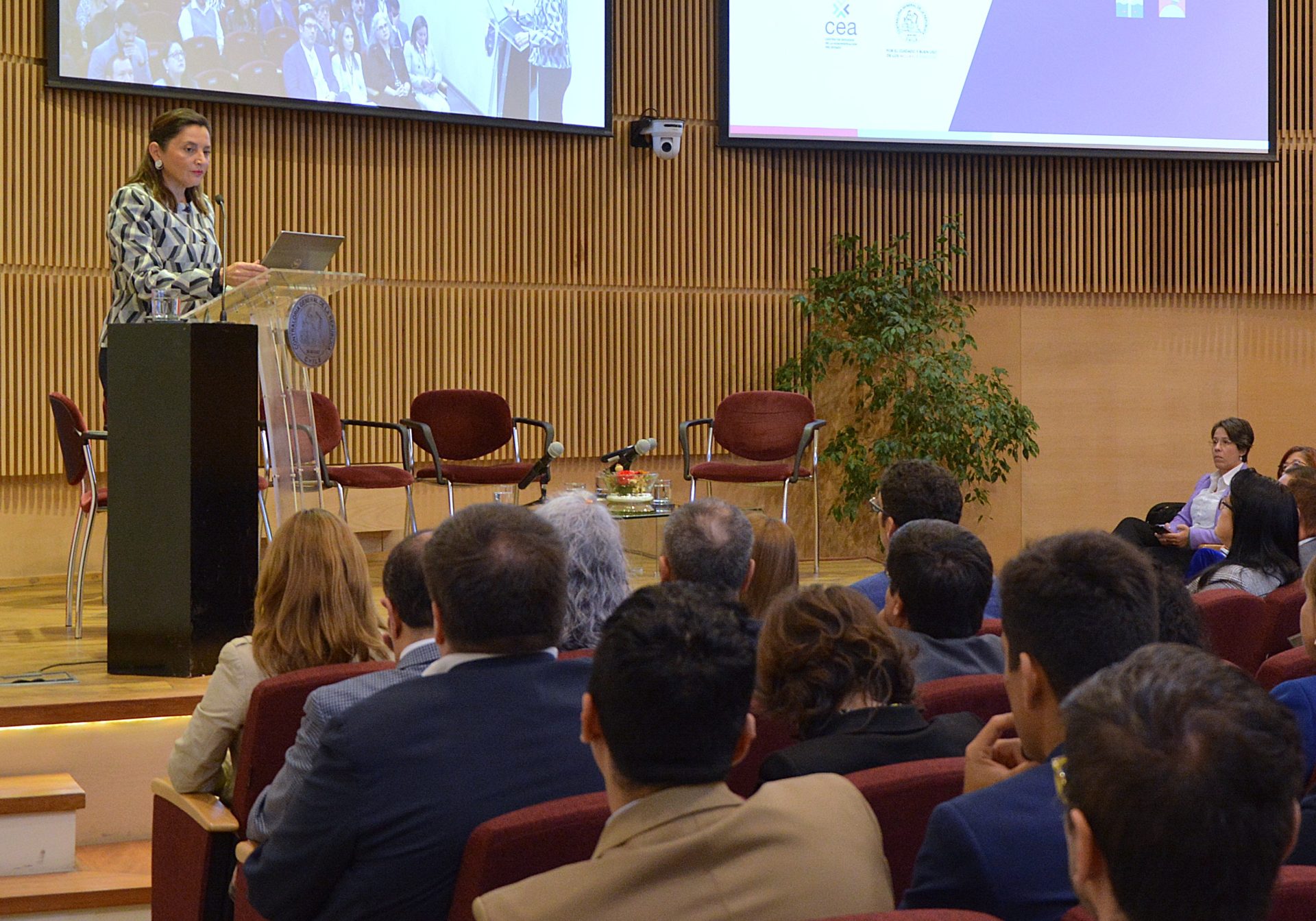 Ministra presidenta reflexionó respecto del papel de los tribunales ambientales en materia de cambio climático, en seminario internacional